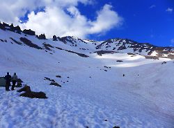 Mount Shasta - Avalanche Gulch - View on Helen Lake