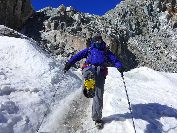 Перевал Чо Ла (Cho La Pass, 5420м), мини-кошки