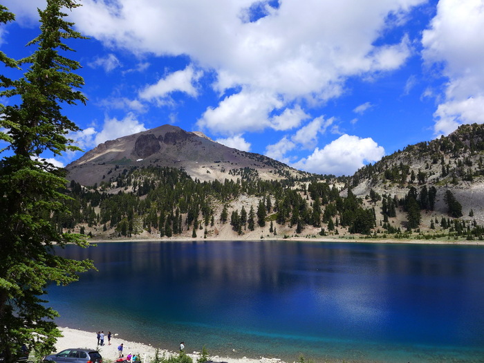 Lassen peak and Hellen Lake